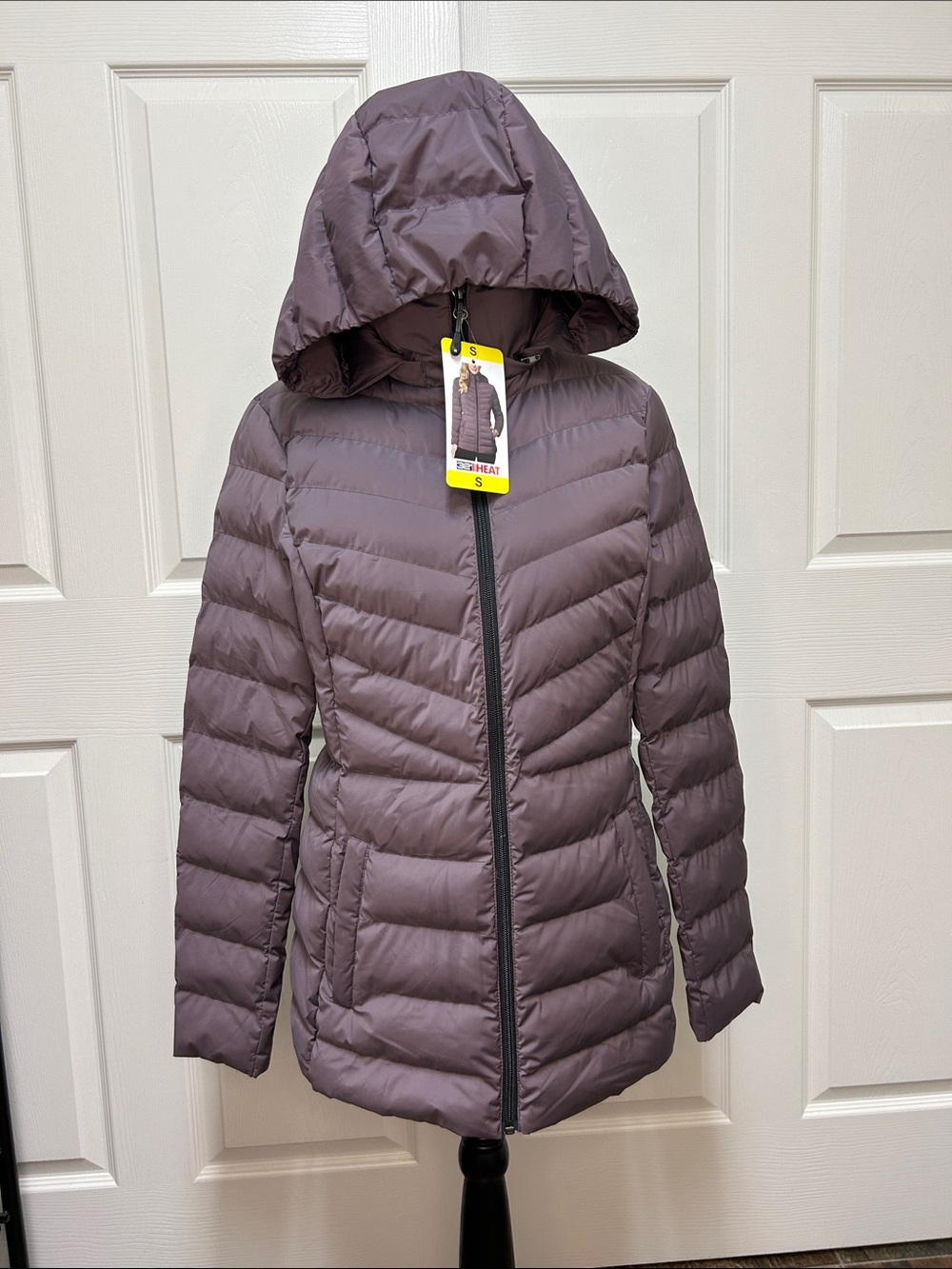 32 Degrees Women's Hooded Puffer Jacket in Mauve
